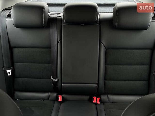 Белый Шкода Октавия, объемом двигателя 1.6 л и пробегом 260 тыс. км за 8800 $, фото 14 на Automoto.ua