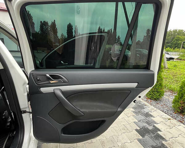 Белый Шкода Октавия, объемом двигателя 1.97 л и пробегом 346 тыс. км за 9399 $, фото 15 на Automoto.ua