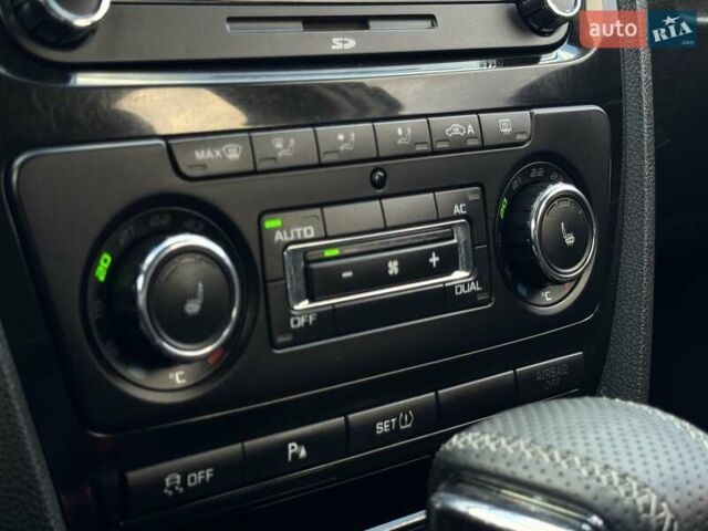 Белый Шкода Октавия, объемом двигателя 1.97 л и пробегом 281 тыс. км за 11800 $, фото 24 на Automoto.ua