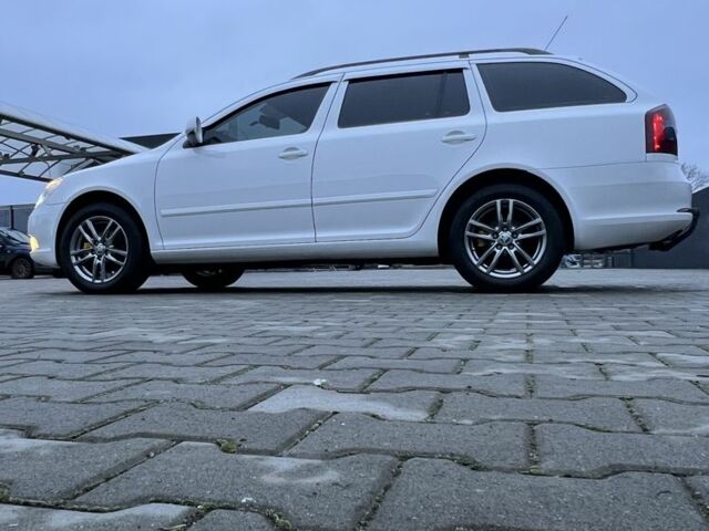 Белый Шкода Октавия, объемом двигателя 1.6 л и пробегом 240 тыс. км за 7800 $, фото 10 на Automoto.ua