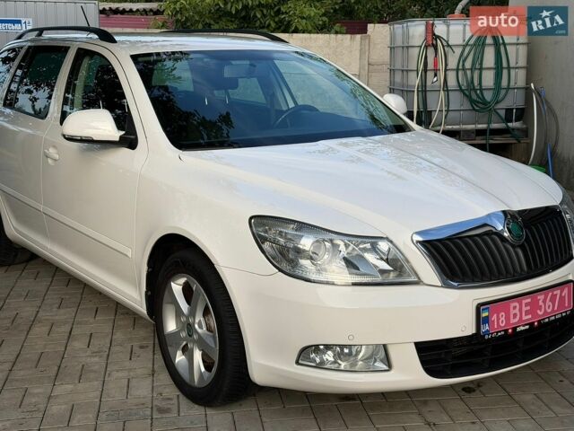 Белый Шкода Октавия, объемом двигателя 1.4 л и пробегом 230 тыс. км за 8700 $, фото 1 на Automoto.ua
