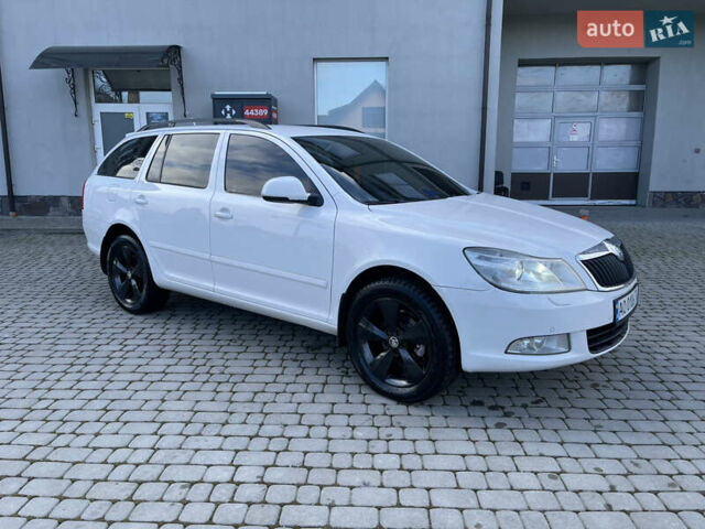 Белый Шкода Октавия, объемом двигателя 1.6 л и пробегом 238 тыс. км за 7850 $, фото 13 на Automoto.ua