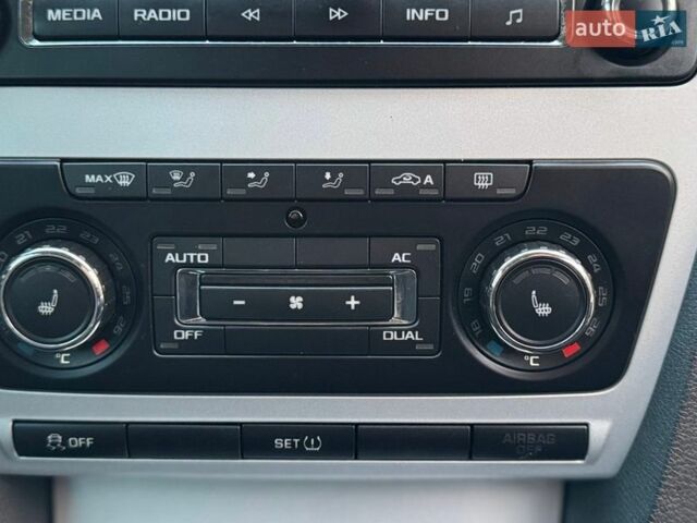 Білий Шкода Октавія, об'ємом двигуна 1.6 л та пробігом 212 тис. км за 8999 $, фото 27 на Automoto.ua