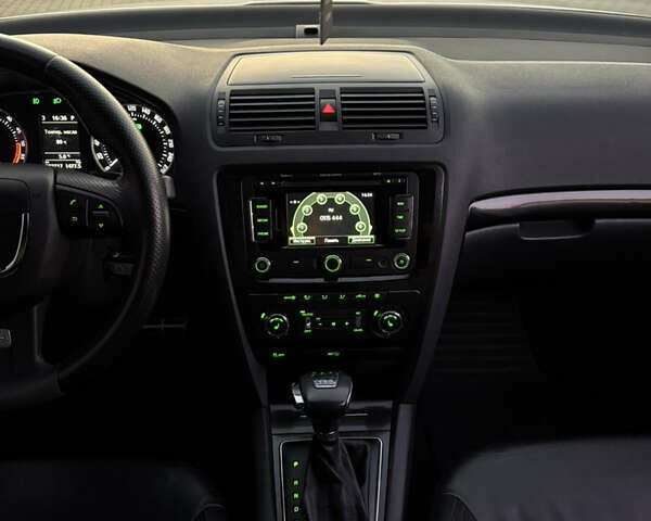 Белый Шкода Октавия, объемом двигателя 1.97 л и пробегом 298 тыс. км за 12300 $, фото 17 на Automoto.ua