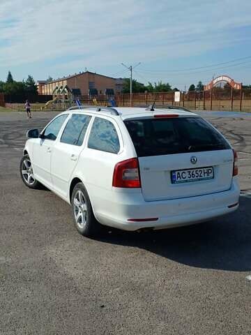 Білий Шкода Октавія, об'ємом двигуна 1.4 л та пробігом 257 тис. км за 8900 $, фото 4 на Automoto.ua