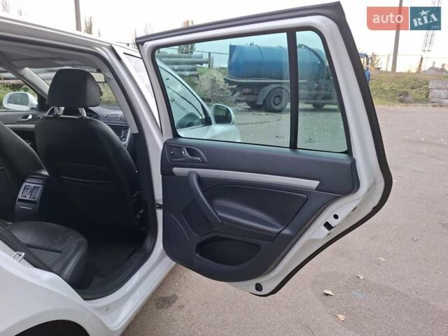 Білий Шкода Октавія, об'ємом двигуна 1.6 л та пробігом 239 тис. км за 9200 $, фото 30 на Automoto.ua