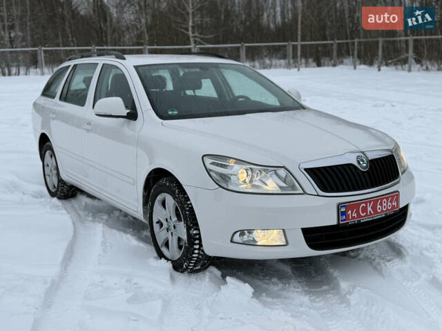 Білий Шкода Октавія, об'ємом двигуна 1.6 л та пробігом 256 тис. км за 8999 $, фото 11 на Automoto.ua
