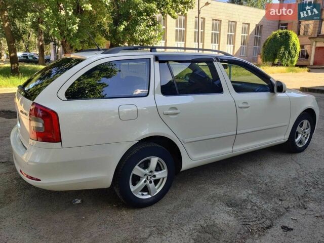 Білий Шкода Октавія, об'ємом двигуна 1.6 л та пробігом 280 тис. км за 7500 $, фото 4 на Automoto.ua