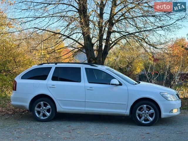 Белый Шкода Октавия, объемом двигателя 1.6 л и пробегом 313 тыс. км за 8300 $, фото 4 на Automoto.ua