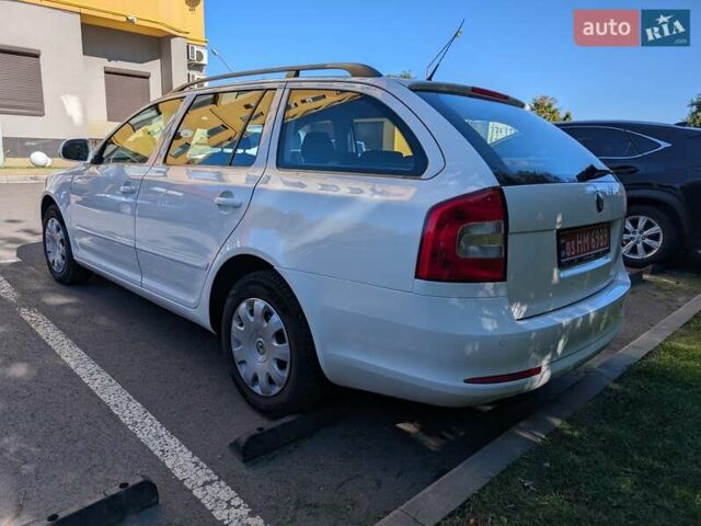 Белый Шкода Октавия, объемом двигателя 1.4 л и пробегом 224 тыс. км за 7300 $, фото 3 на Automoto.ua