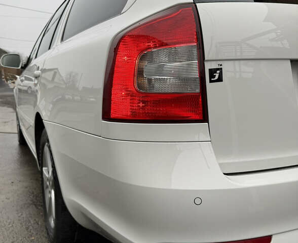 Белый Шкода Октавия, объемом двигателя 1.4 л и пробегом 231 тыс. км за 7000 $, фото 10 на Automoto.ua