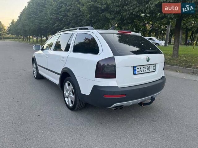 Білий Шкода Октавія, об'ємом двигуна 2 л та пробігом 261 тис. км за 10300 $, фото 8 на Automoto.ua