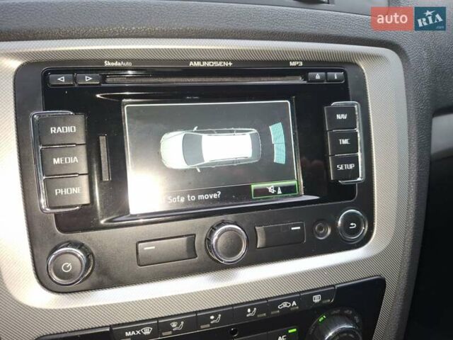 Білий Шкода Октавія, об'ємом двигуна 1.6 л та пробігом 239 тис. км за 9200 $, фото 10 на Automoto.ua