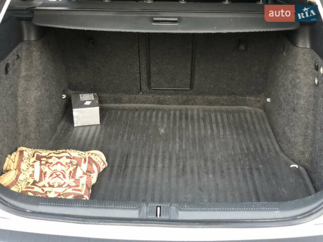 Белый Шкода Октавия, объемом двигателя 1.6 л и пробегом 307 тыс. км за 7850 $, фото 24 на Automoto.ua