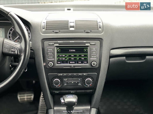 Белый Шкода Октавия, объемом двигателя 1.97 л и пробегом 369 тыс. км за 10999 $, фото 50 на Automoto.ua