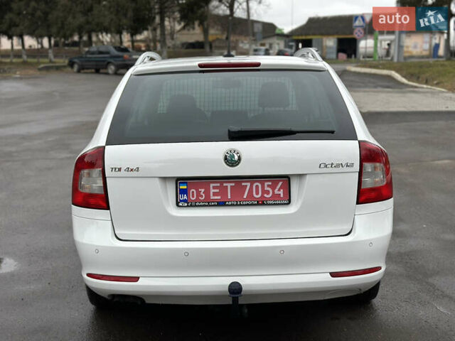 Белый Шкода Октавия, объемом двигателя 2 л и пробегом 217 тыс. км за 9999 $, фото 8 на Automoto.ua