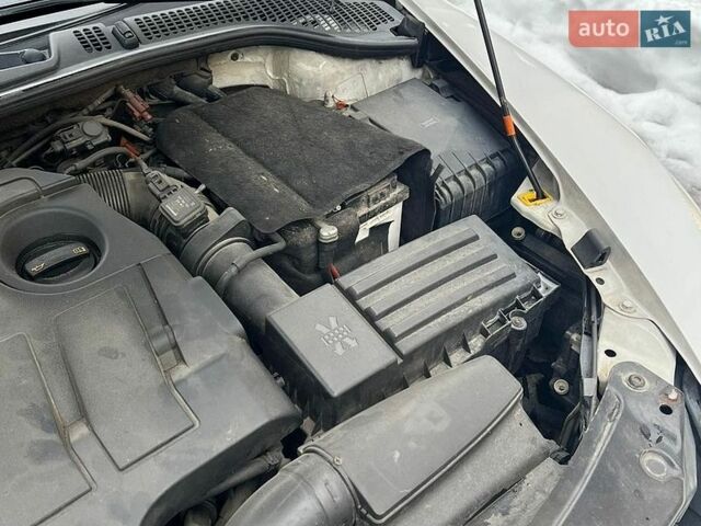 Белый Шкода Октавия, объемом двигателя 1.6 л и пробегом 239 тыс. км за 7850 $, фото 7 на Automoto.ua