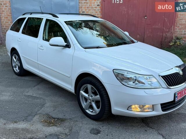 Белый Шкода Октавия, объемом двигателя 1.8 л и пробегом 188 тыс. км за 8900 $, фото 12 на Automoto.ua