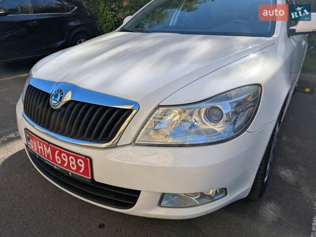 Белый Шкода Октавия, объемом двигателя 1.4 л и пробегом 224 тыс. км за 7300 $, фото 1 на Automoto.ua