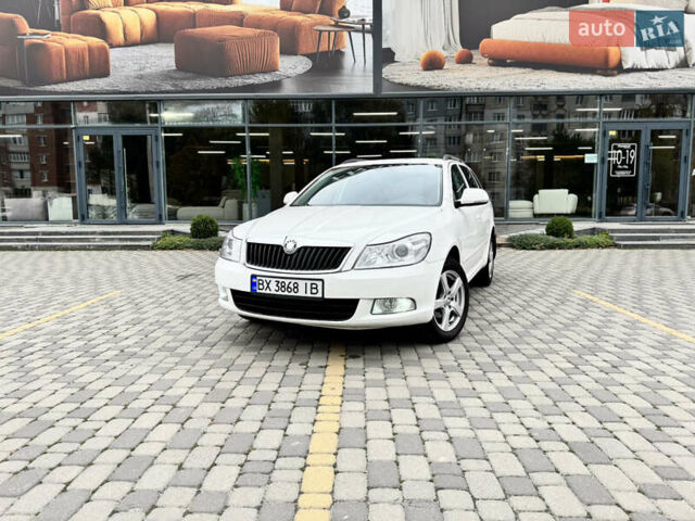 Білий Шкода Октавія, об'ємом двигуна 1.4 л та пробігом 239 тис. км за 6700 $, фото 1 на Automoto.ua