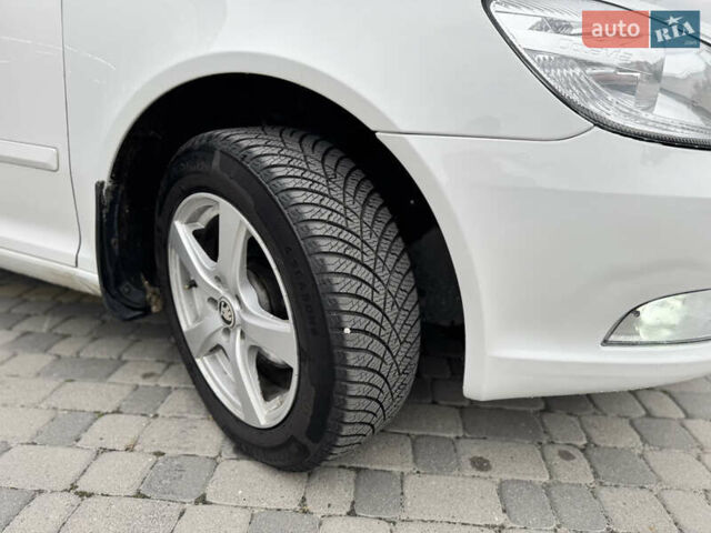 Білий Шкода Октавія, об'ємом двигуна 1.4 л та пробігом 239 тис. км за 6700 $, фото 23 на Automoto.ua