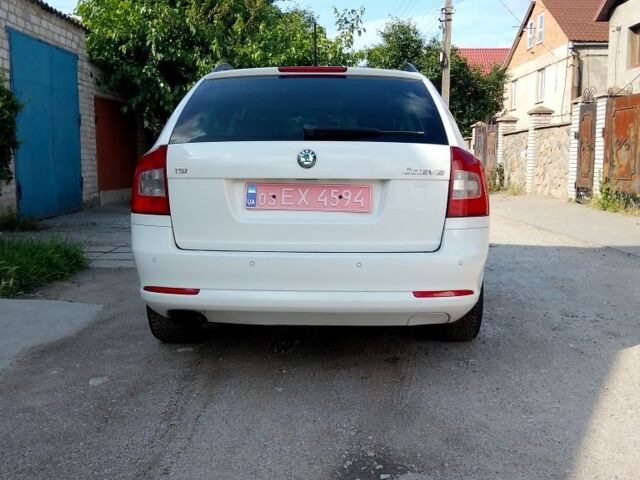 Шкода Октавія 2012 у Запоріжжя на Automoto.ua Білий Шкода Октавія, об'ємом двигуна 0 л та пробігом 182 тис. км за 8600 $, фото 3 на Automoto.ua