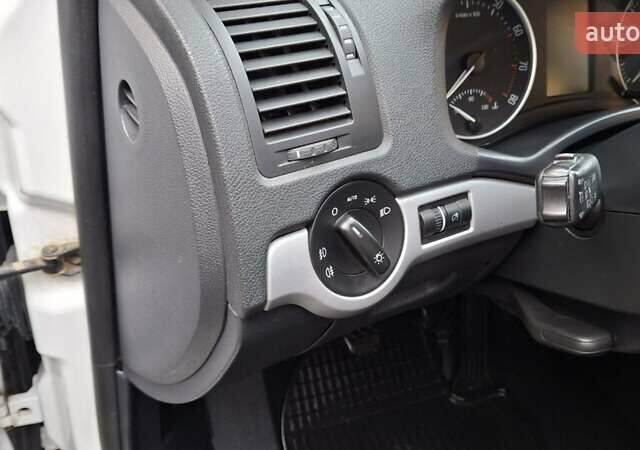 Білий Шкода Октавія, об'ємом двигуна 1.39 л та пробігом 197 тис. км за 7650 $, фото 27 на Automoto.ua