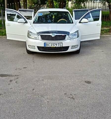 Белый Шкода Октавия, объемом двигателя 1.6 л и пробегом 292 тыс. км за 8700 $, фото 4 на Automoto.ua