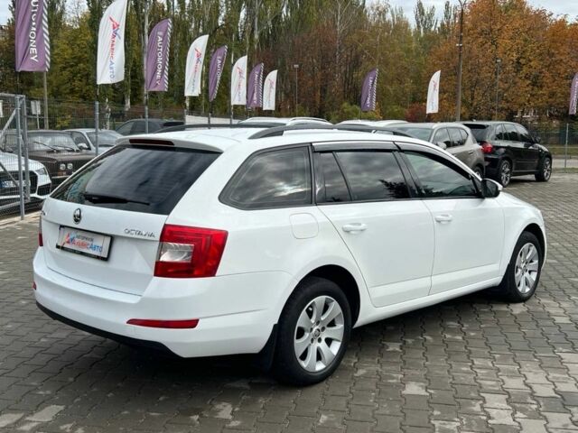 Білий Шкода Октавія, об'ємом двигуна 1.6 л та пробігом 274 тис. км за 8700 $, фото 6 на Automoto.ua