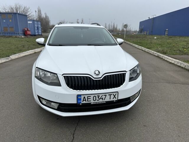 Білий Шкода Октавія, об'ємом двигуна 1.6 л та пробігом 270 тис. км за 8700 $, фото 1 на Automoto.ua
