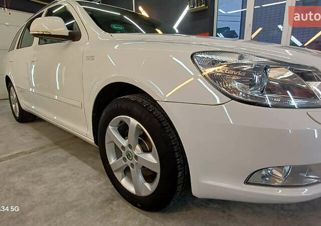 Белый Шкода Октавия, объемом двигателя 0 л и пробегом 167 тыс. км за 8499 $, фото 35 на Automoto.ua