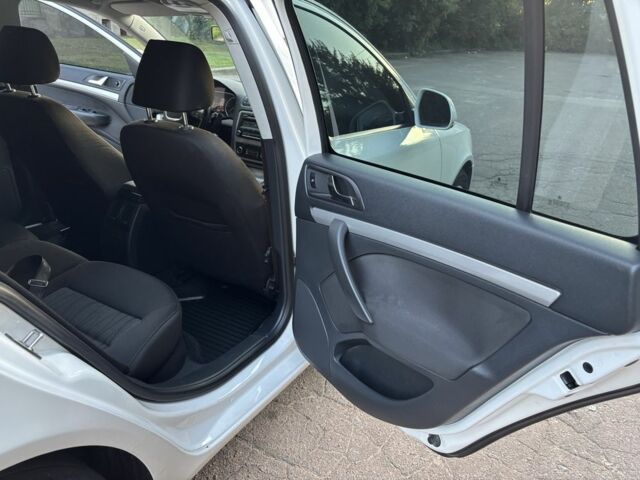 Белый Шкода Октавия, объемом двигателя 2 л и пробегом 356 тыс. км за 10300 $, фото 14 на Automoto.ua