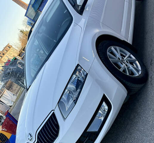 Белый Шкода Октавия, объемом двигателя 1.6 л и пробегом 297 тыс. км за 9100 $, фото 10 на Automoto.ua