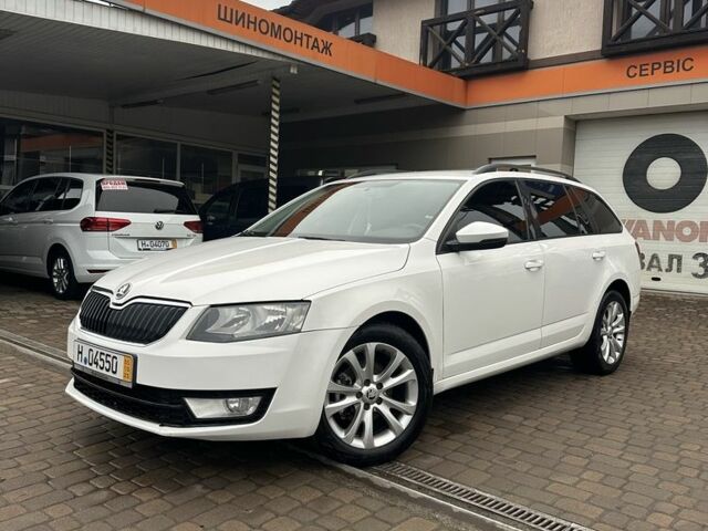 Белый Шкода Октавия, объемом двигателя 1.6 л и пробегом 330 тыс. км за 8500 $, фото 1 на Automoto.ua