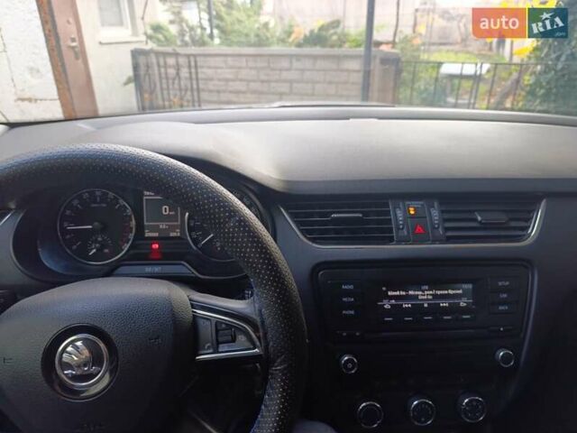 Белый Шкода Октавия, объемом двигателя 1.6 л и пробегом 276 тыс. км за 10500 $, фото 15 на Automoto.ua