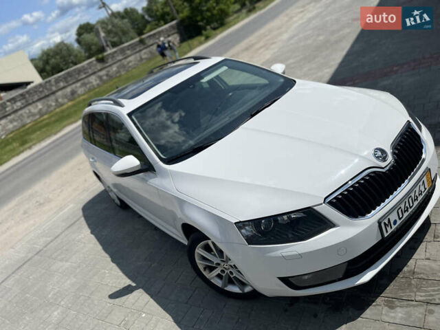 Белый Шкода Октавия, объемом двигателя 1.8 л и пробегом 299 тыс. км за 10600 $, фото 4 на Automoto.ua