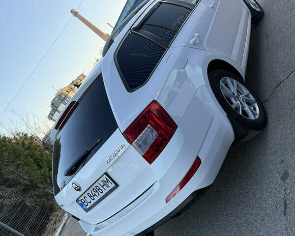 Белый Шкода Октавия, объемом двигателя 1.6 л и пробегом 297 тыс. км за 9100 $, фото 32 на Automoto.ua