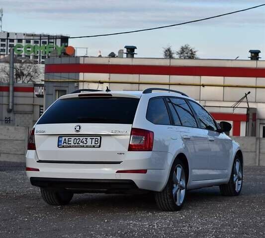 Білий Шкода Октавія, об'ємом двигуна 1.8 л та пробігом 191 тис. км за 12650 $, фото 1 на Automoto.ua