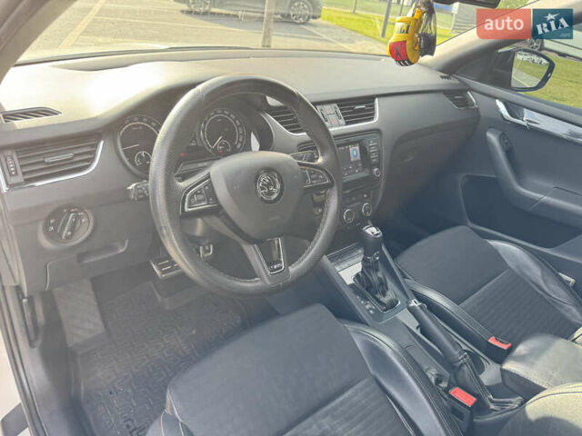 Белый Шкода Октавия, объемом двигателя 2 л и пробегом 320 тыс. км за 12500 $, фото 42 на Automoto.ua