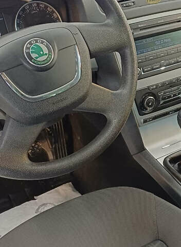 Белый Шкода Октавия, объемом двигателя 0 л и пробегом 167 тыс. км за 7999 $, фото 22 на Automoto.ua