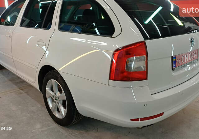 Белый Шкода Октавия, объемом двигателя 0 л и пробегом 167 тыс. км за 7999 $, фото 21 на Automoto.ua