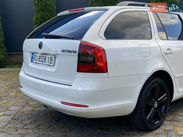 Белый Шкода Октавия, объемом двигателя 1.6 л и пробегом 289 тыс. км за 8300 $, фото 21 на Automoto.ua