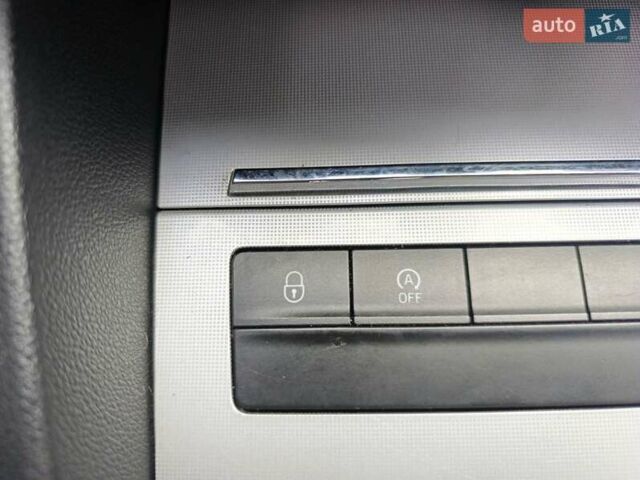 Белый Шкода Октавия, объемом двигателя 1.6 л и пробегом 276 тыс. км за 10500 $, фото 19 на Automoto.ua