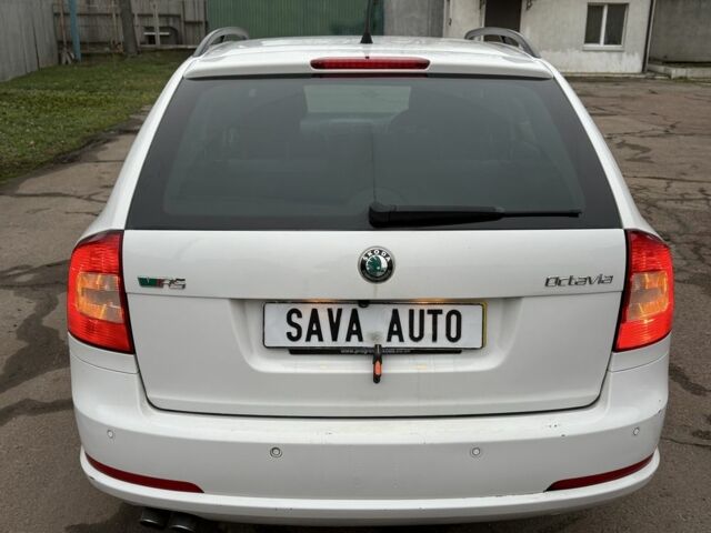 Белый Шкода Октавия, объемом двигателя 2 л и пробегом 148 тыс. км за 4200 $, фото 6 на Automoto.ua