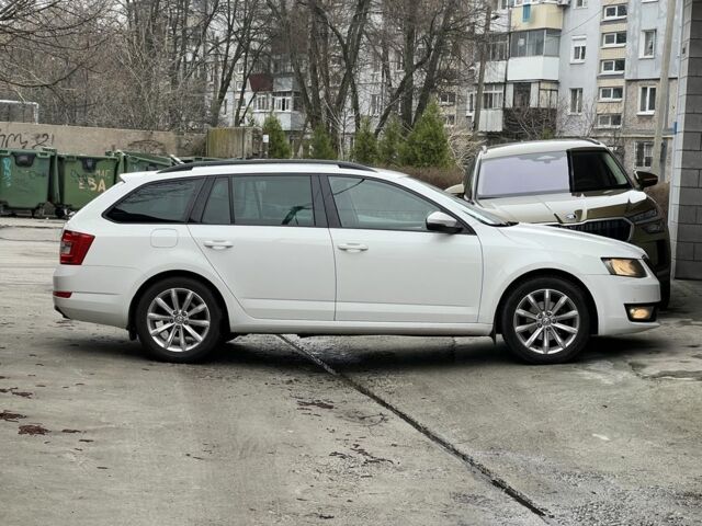 Белый Шкода Октавия, объемом двигателя 1.9 л и пробегом 219 тыс. км за 10700 $, фото 2 на Automoto.ua