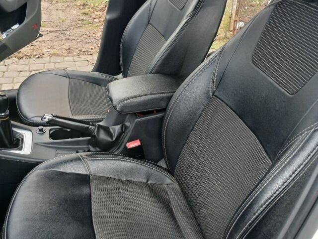 Белый Шкода Октавия, объемом двигателя 1.6 л и пробегом 230 тыс. км за 9500 $, фото 7 на Automoto.ua