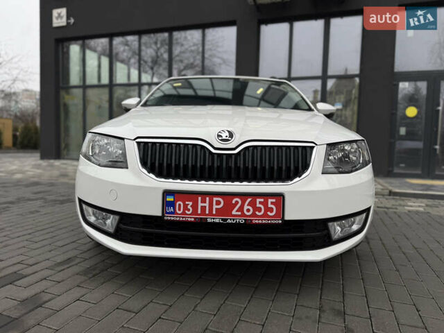 Белый Шкода Октавия, объемом двигателя 1.4 л и пробегом 208 тыс. км за 10000 $, фото 4 на Automoto.ua