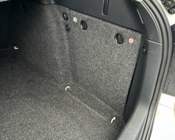 Белый Шкода Октавия, объемом двигателя 1.8 л и пробегом 190 тыс. км за 7850 $, фото 15 на Automoto.ua