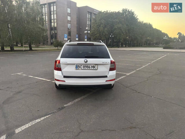 Белый Шкода Октавия, объемом двигателя 1.6 л и пробегом 295 тыс. км за 9990 $, фото 7 на Automoto.ua