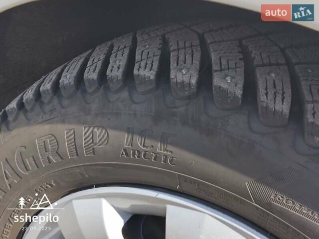 Білий Шкода Октавія, об'ємом двигуна 1.6 л та пробігом 199 тис. км за 8300 $, фото 29 на Automoto.ua